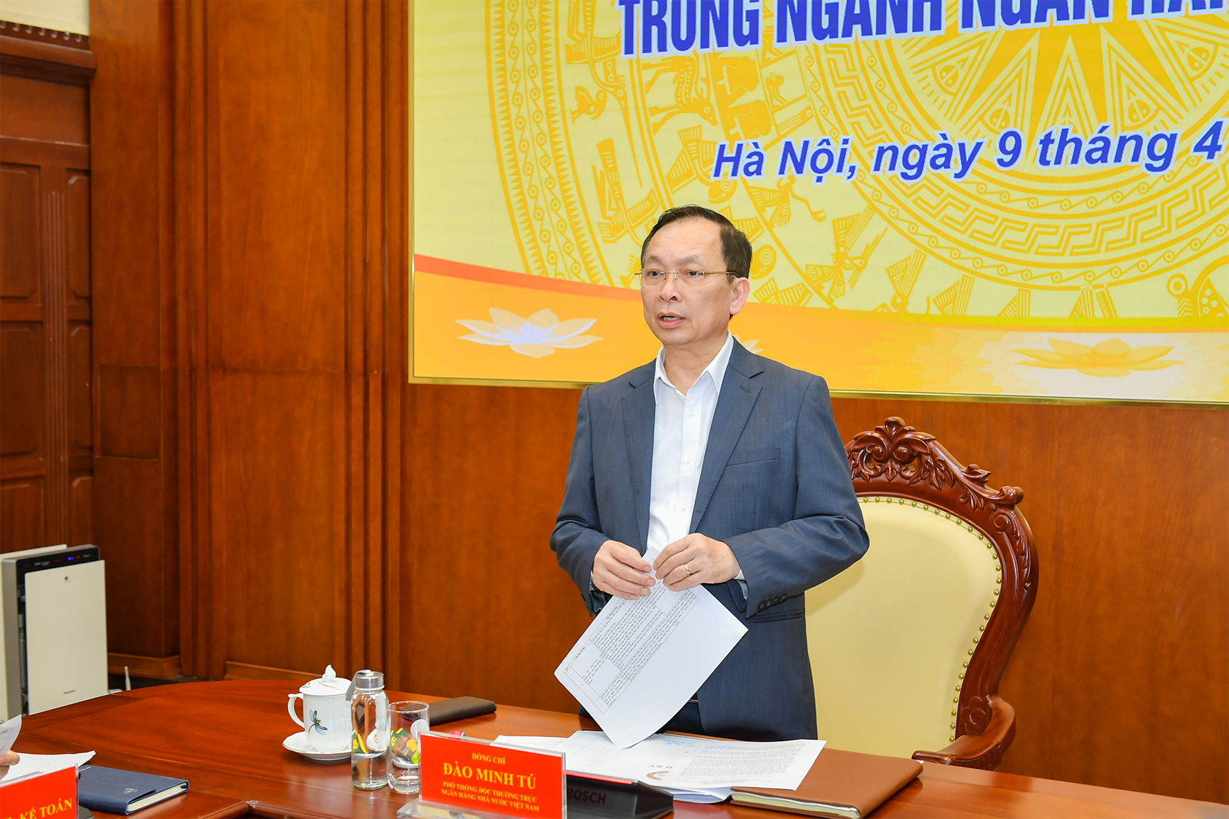 Hình nhỏ