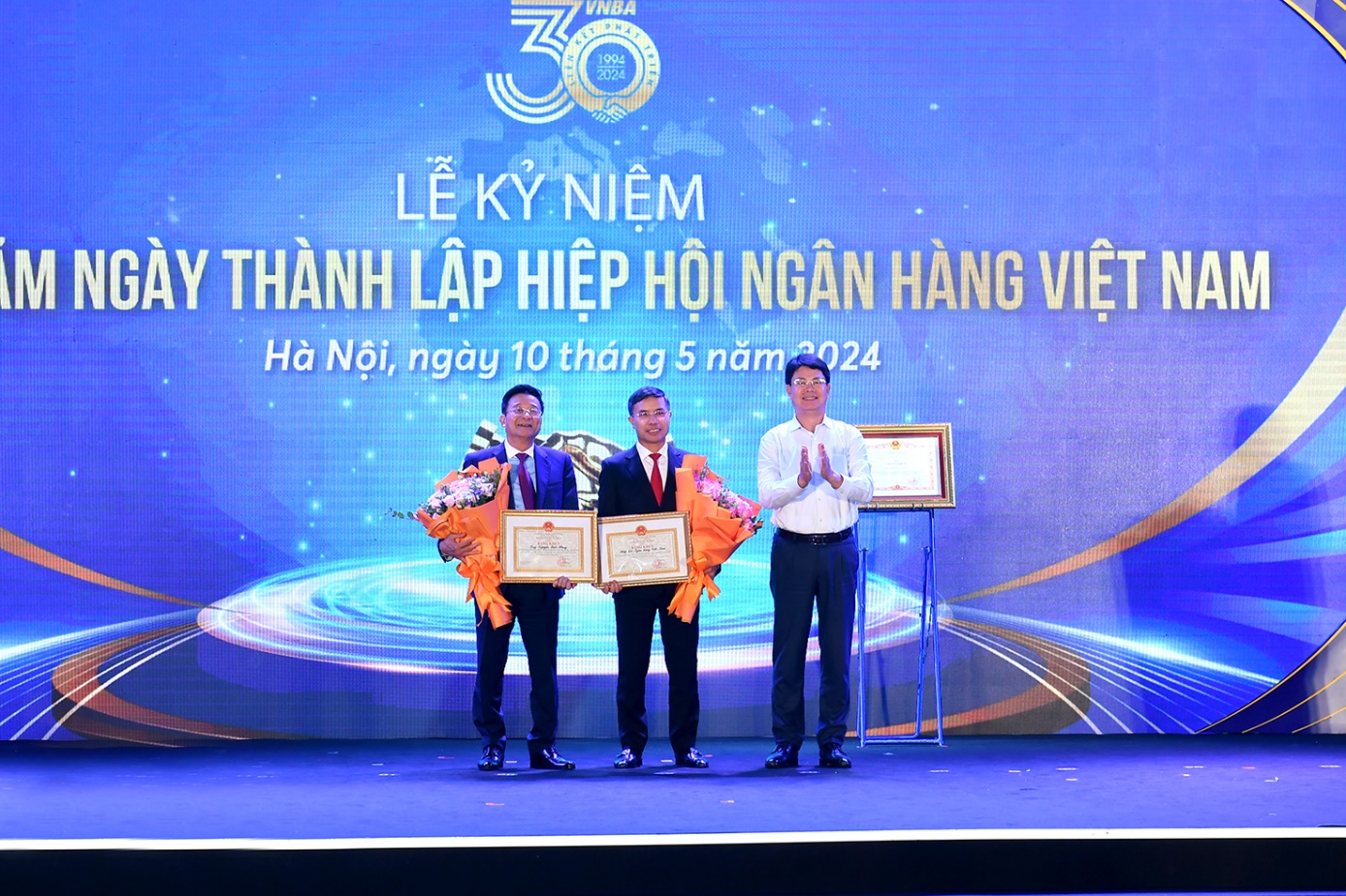 Hình nhỏ