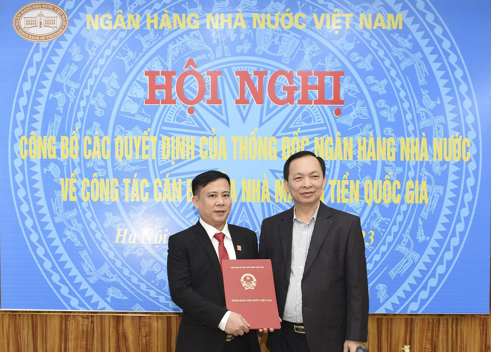 Hình nhỏ