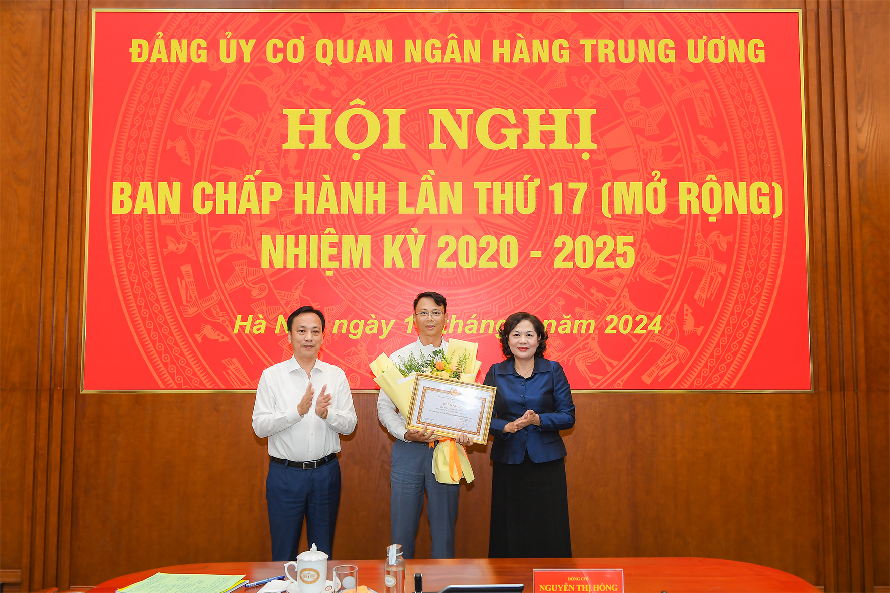 Hình nhỏ