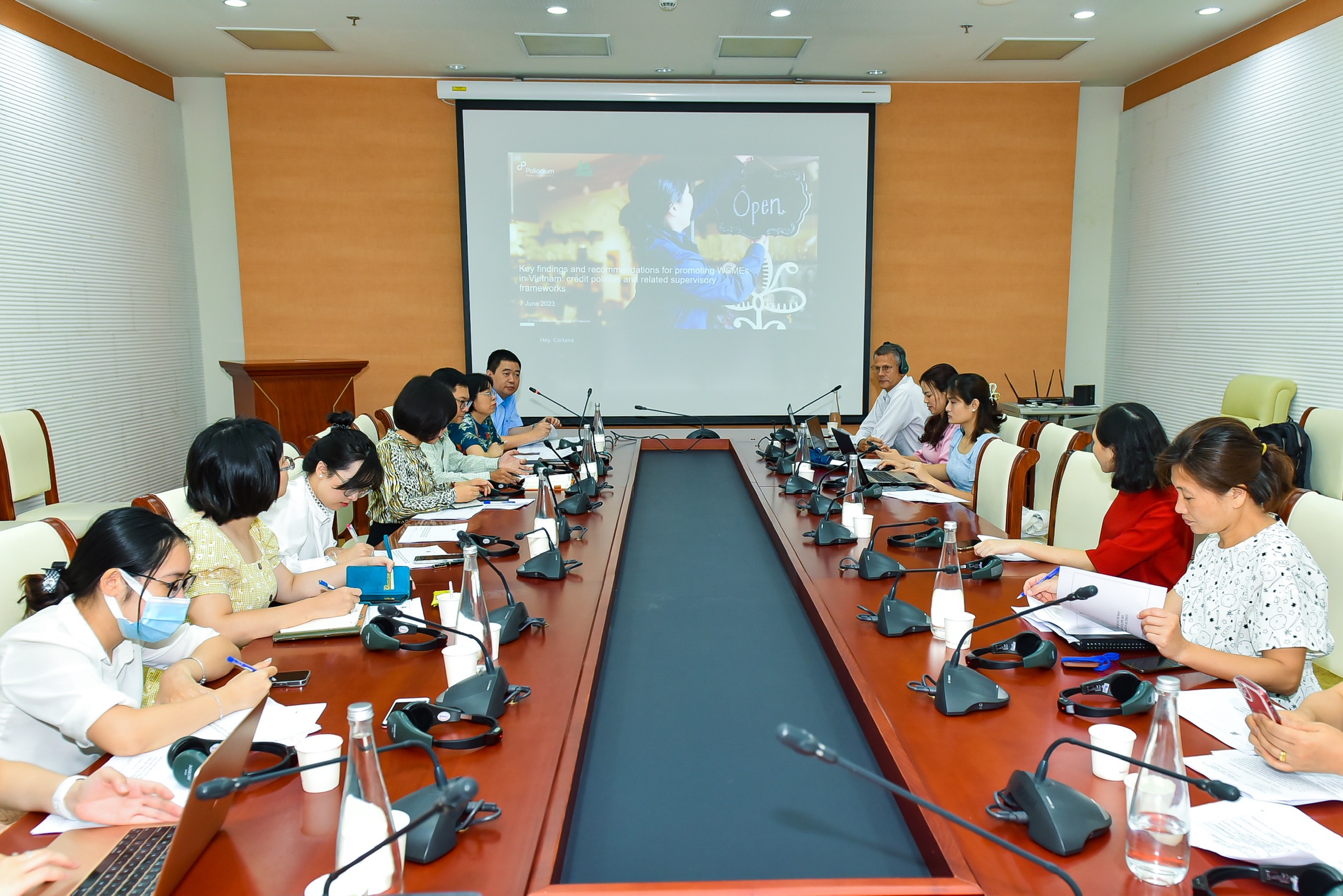 Quang cảnh tọa đàm.