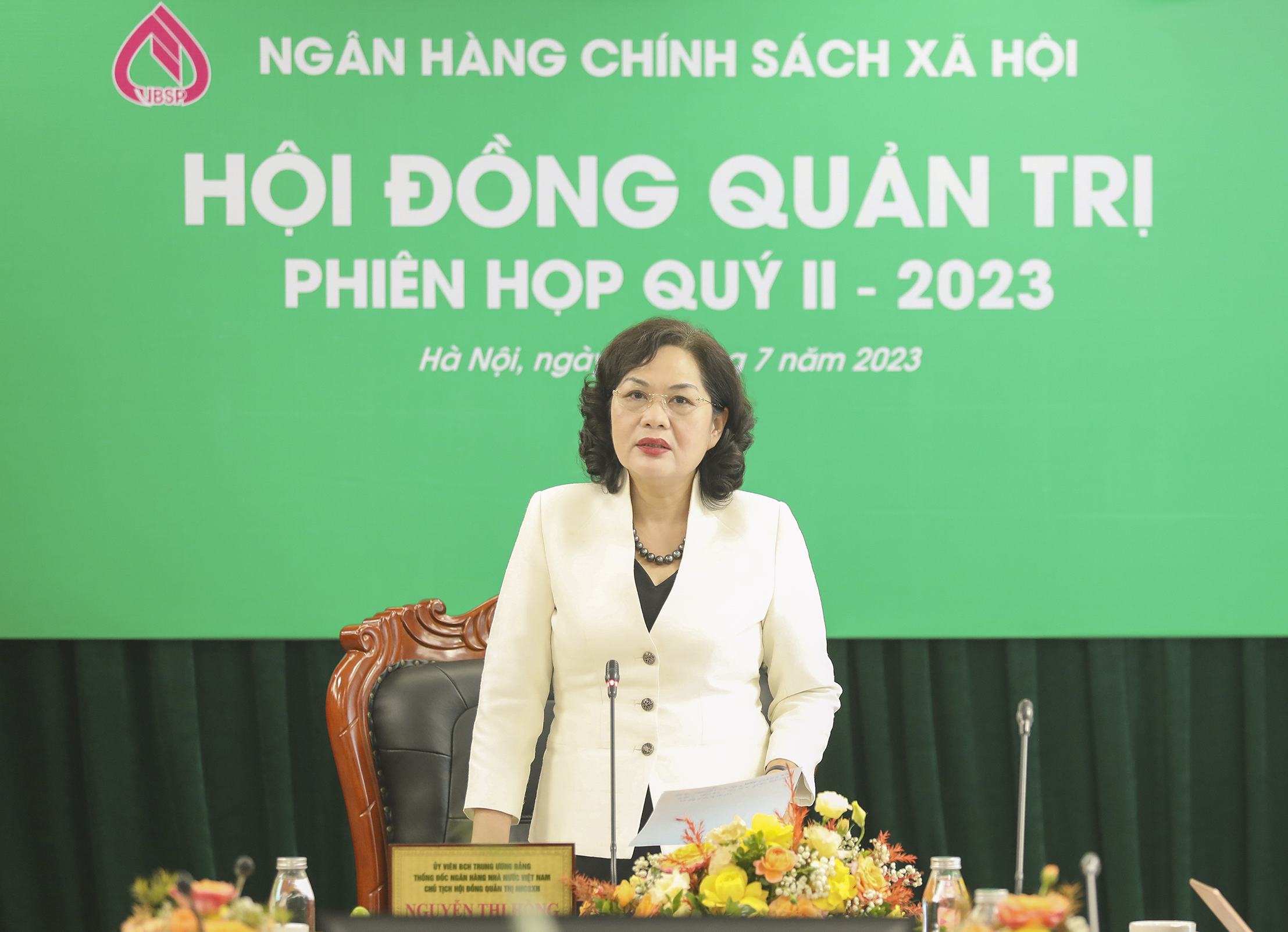 Thống đốc NHNN Nguyễn Thị Hồng - Chủ tịch HĐQT NHCSXH chủ trì phiên họp