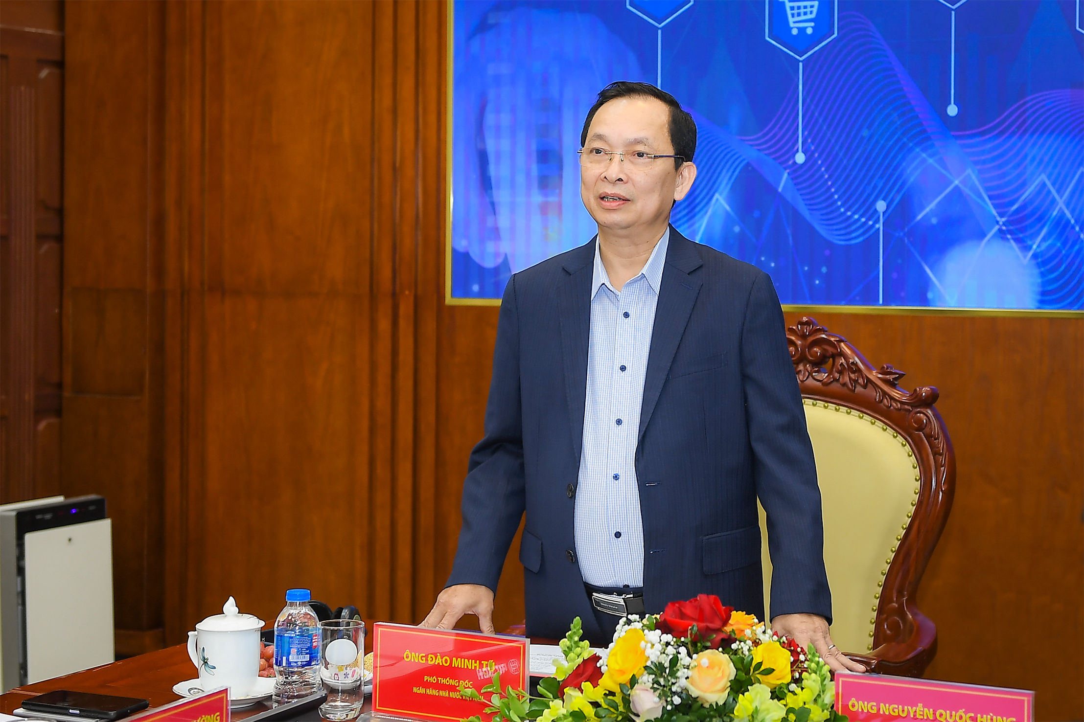 Phó Thống đốc Thường trực NHNN Đào Minh Tú phát biểu chỉ đạo tại Hội thảo