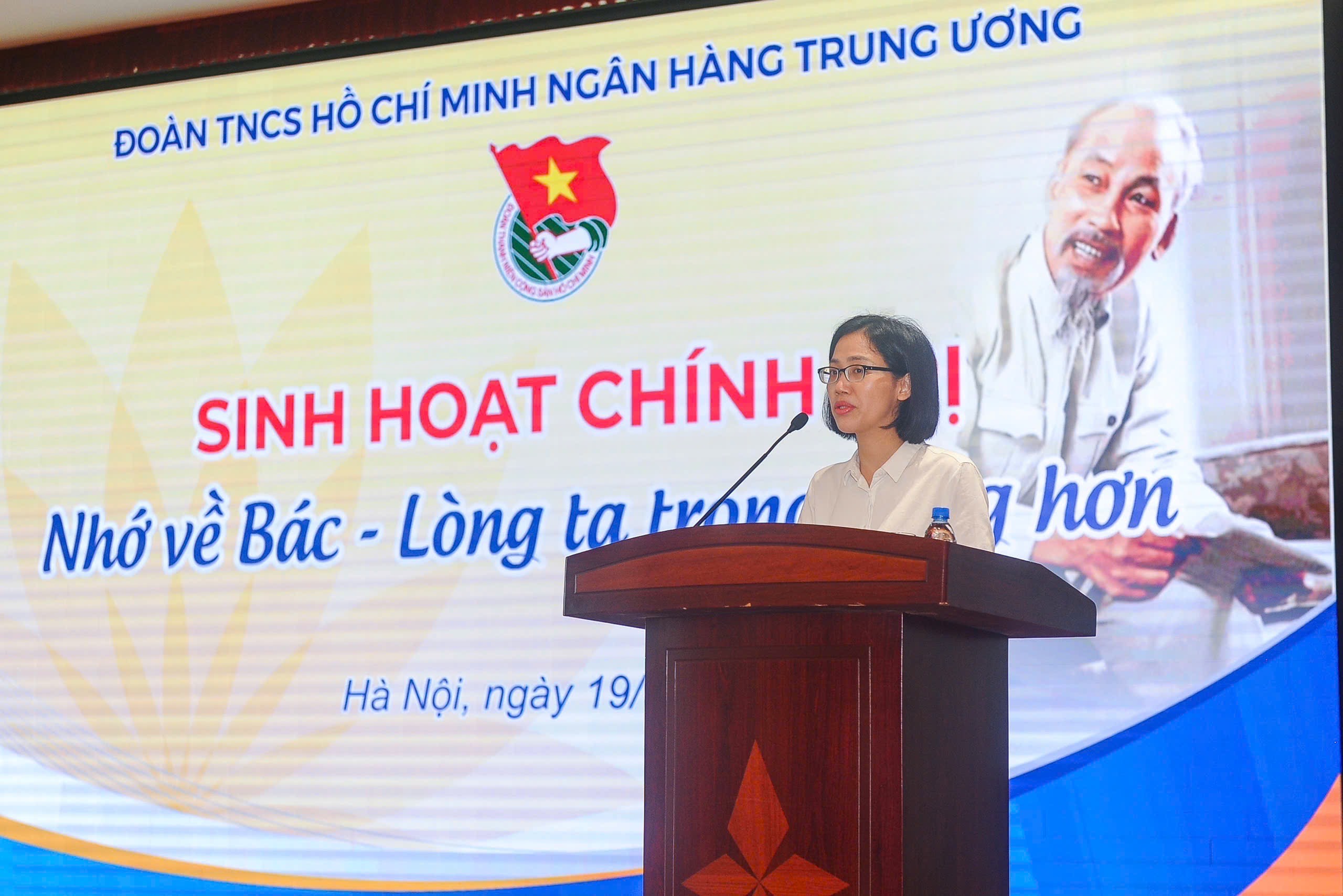 Tiến sĩ Trần Thị Hợi phát biểu tại Hội nghị
