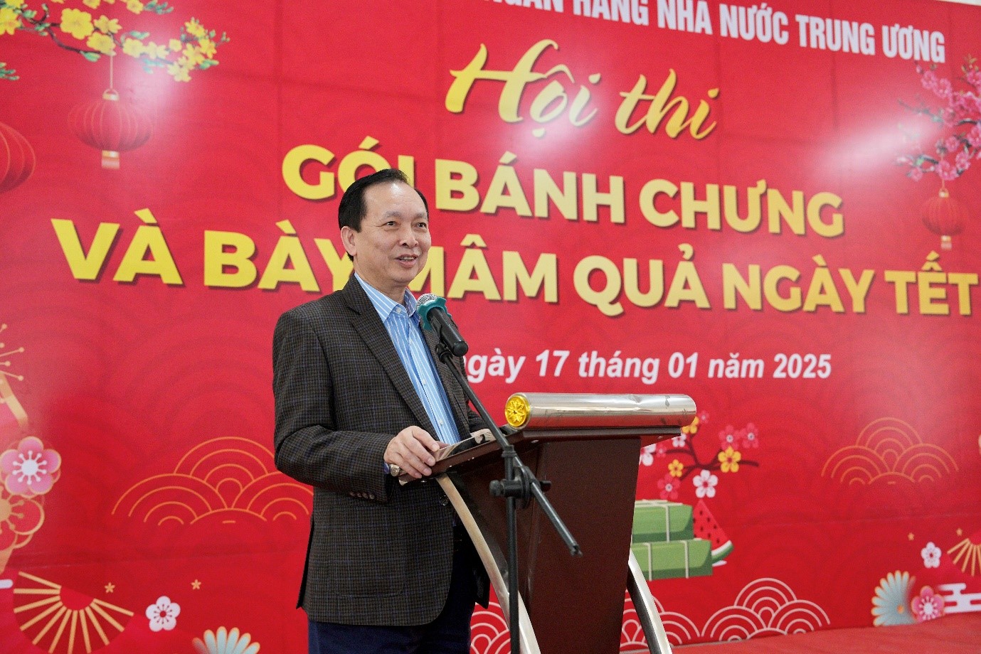 Phó Thống đốc thường trực NHNN Đào Minh Tú- Chủ tịch Công đoàn Ngân hàng Việt Nam phát biểu tại Hội thi